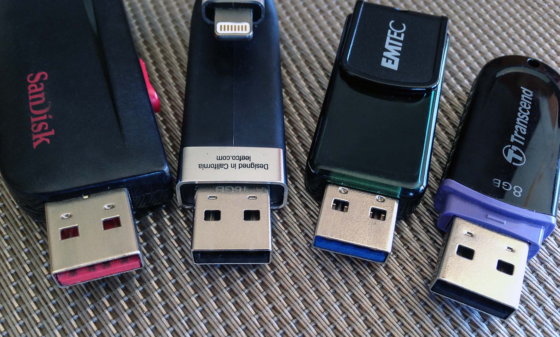 Datenrettung von USB Sticks color